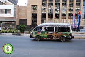 Govt Defends Transport Liberalisation Amid Urban Commuter Woes